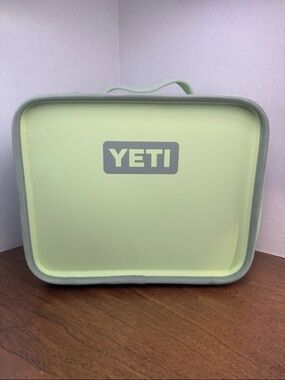 Yeti Daytrip Lunch Box in Key Lime Yellow / Green